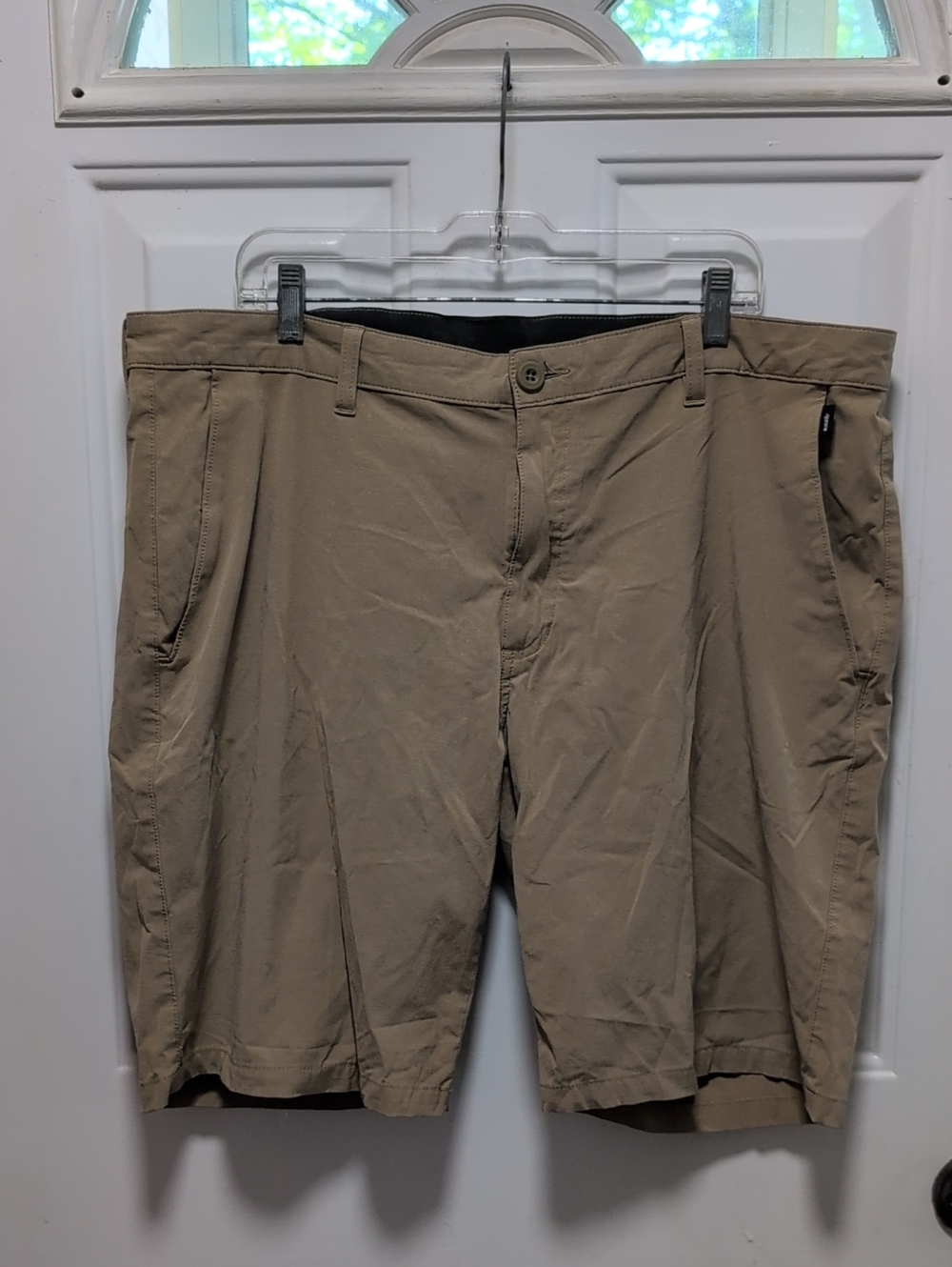 Men's Flat-Front Tan Shorts - Lightweight Everyday Wear